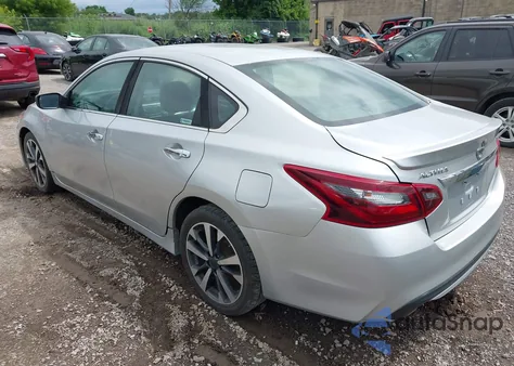 2017 Nissan Altima 2.5 Sr z USA, uszkodzony, nr VIN 1N4AL3AP3HC151424
